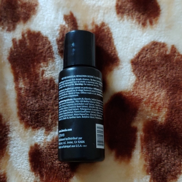 NEW BOSCIA DETOXIFYING BLACK CLEANSER - Picture 2 of 2